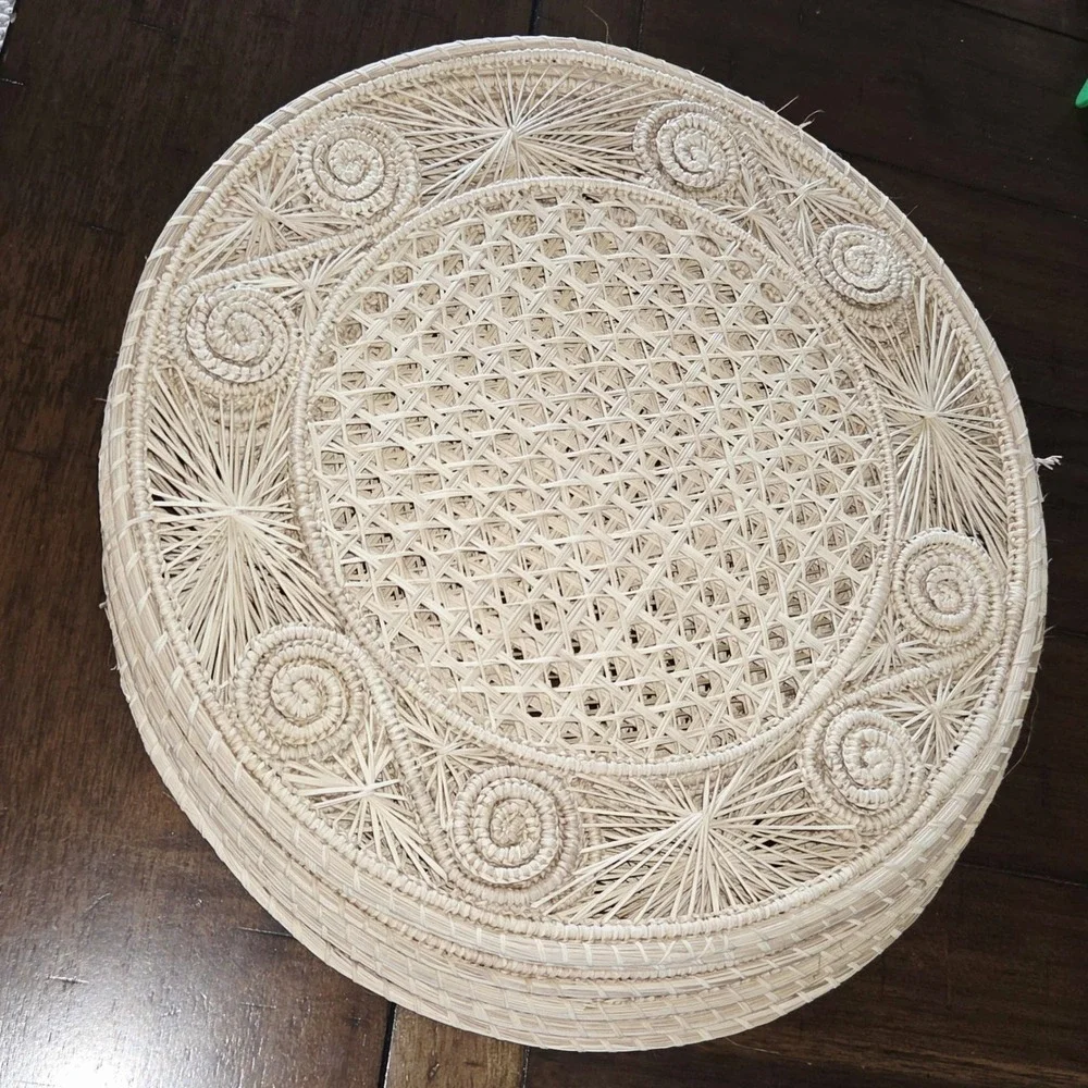 La Caleñita Natural Iraca Palm Fiber Handwoven Placemats Setx6 Made in Colombia